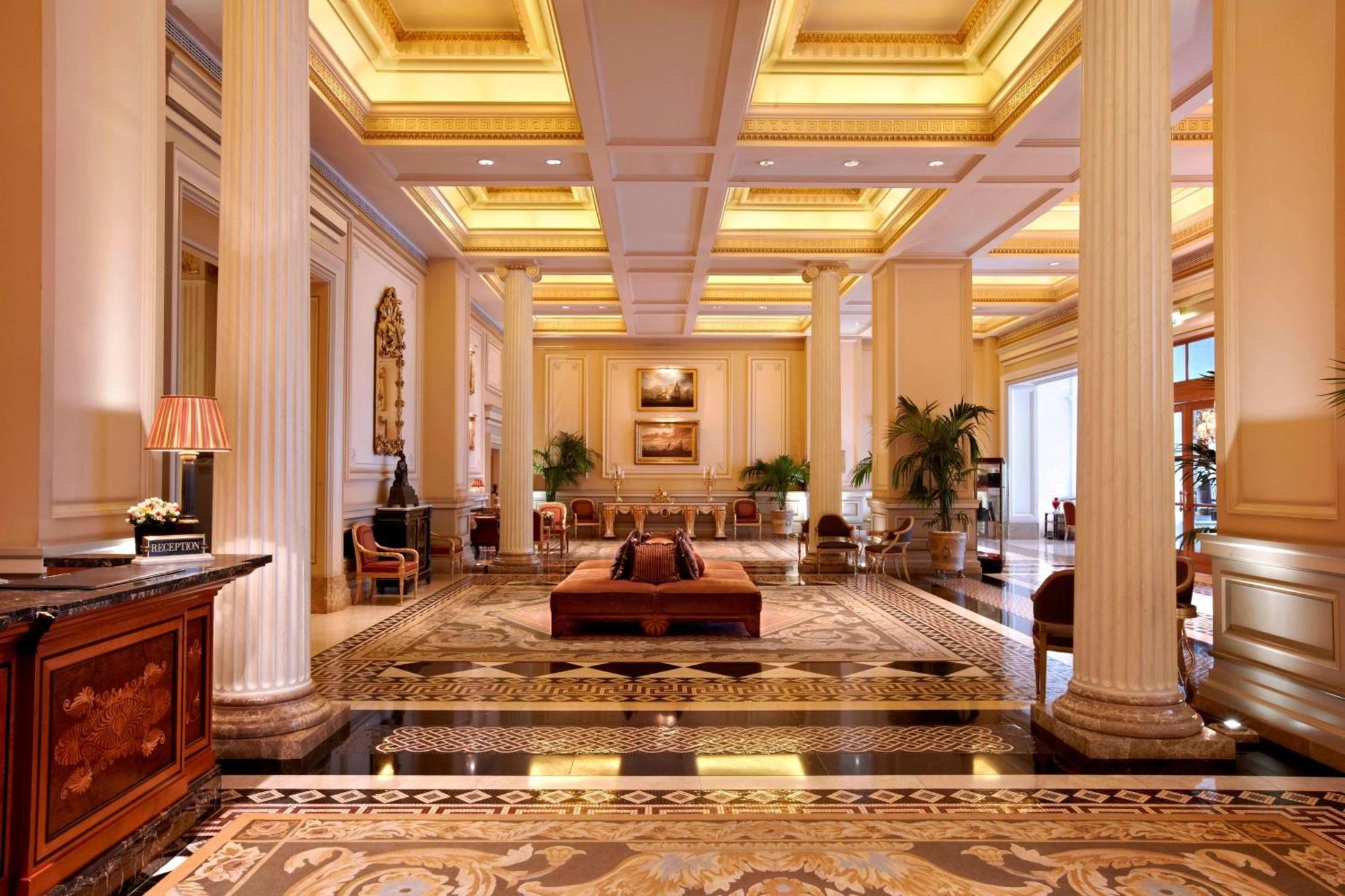 Hotel Grande Bretagne, A Luxury Collection Hotel, Атина Екстериор снимка