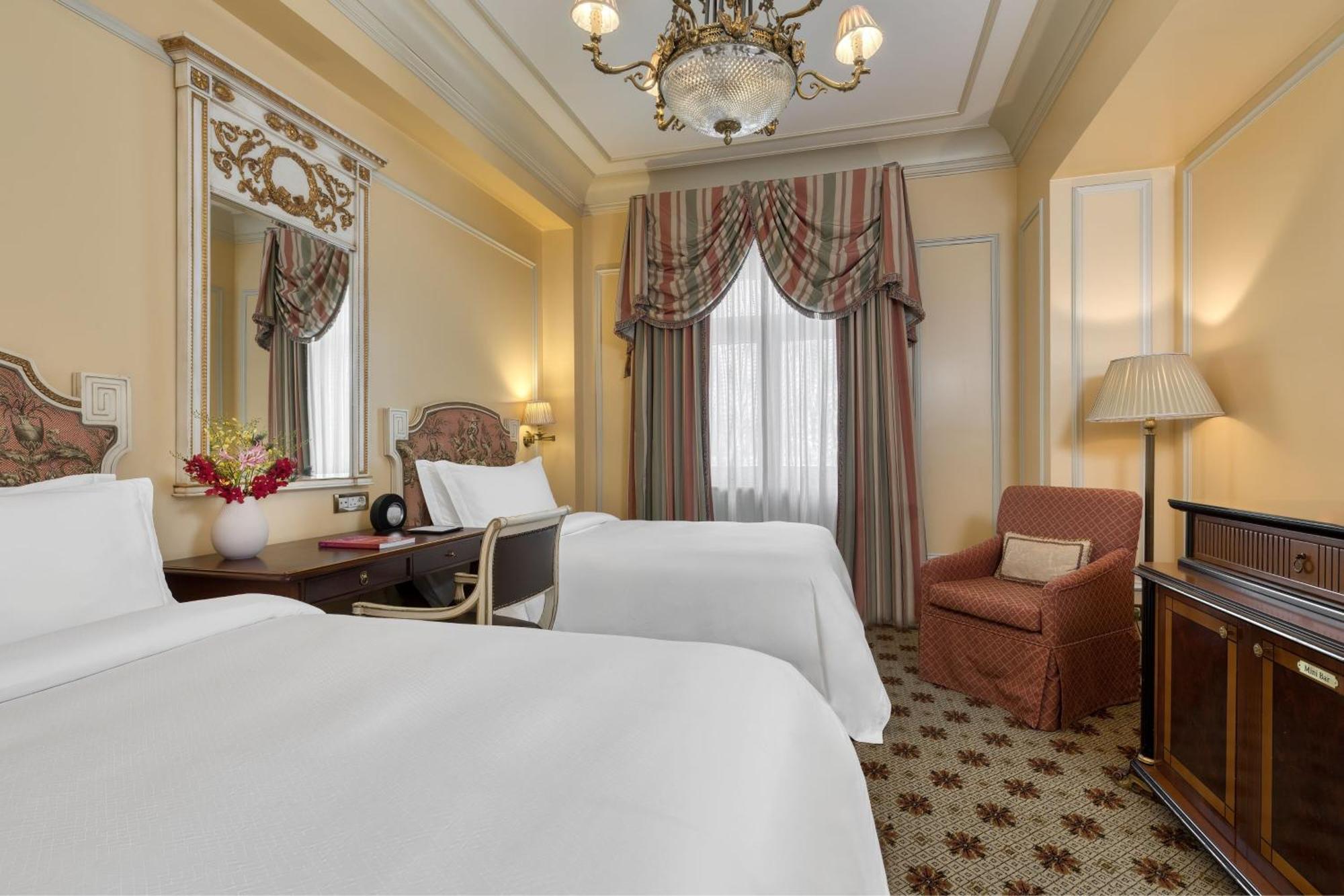 Hotel Grande Bretagne, A Luxury Collection Hotel, Атина Екстериор снимка